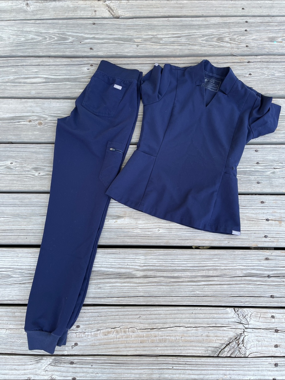Figs Women's Navy Scrub Top & Jogger Pants Set